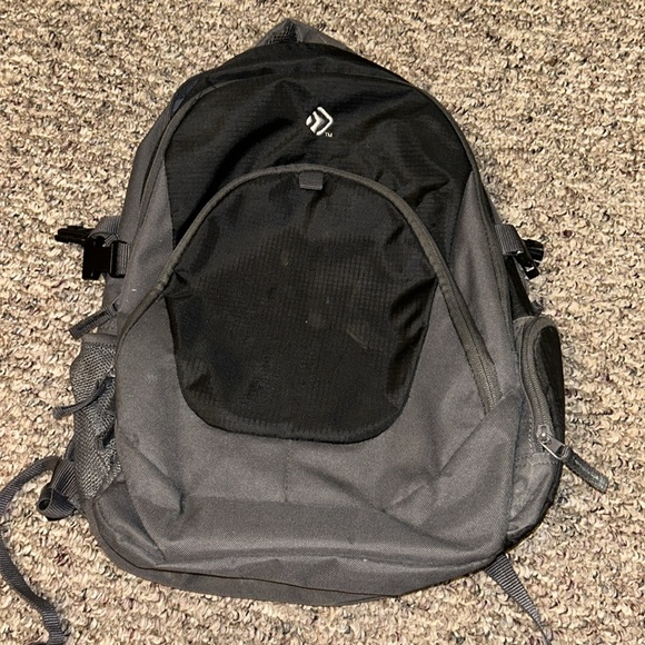 🛍️FOUR 4 THIRTY🛍️ Men’s Black Gray Multi-Zip Laptop Multi-Pockets Backpack - Picture 2 of 9